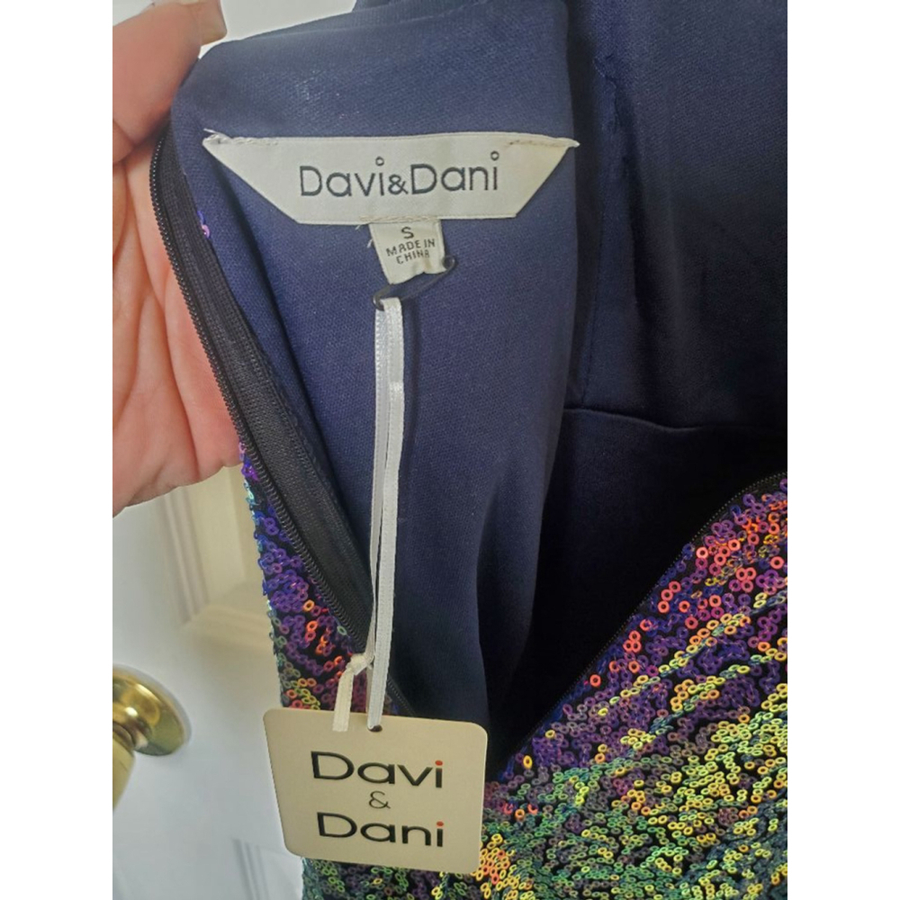 Women's Davi & Dani Purple Sequin Mini Dress Size S - Picture 3 of 4